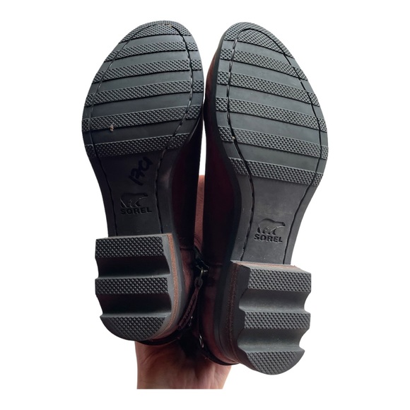 Sorel Boots sz 8 - Picture 6 of 6